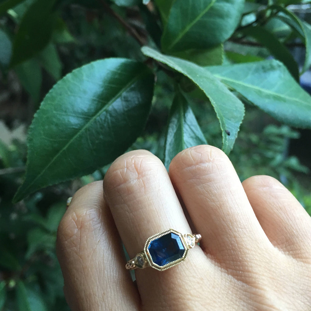 Anessa Sapphire Ring, 18k Sapphire ring with diamonds, Blue sapphire ring, Big sapphire statement ring, 18k gold ring, sapphire and diamonds