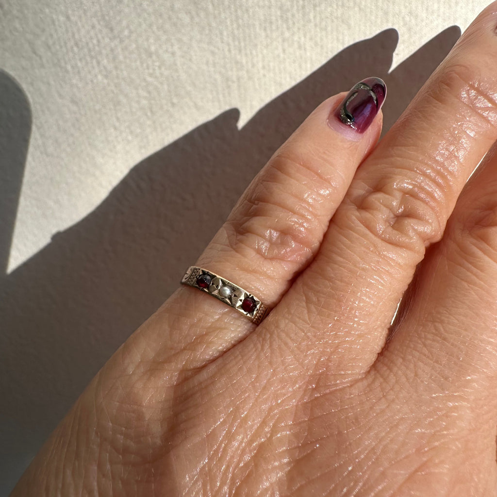 Vintage 10k Pearl and Rosecut garnet starburst Ring
