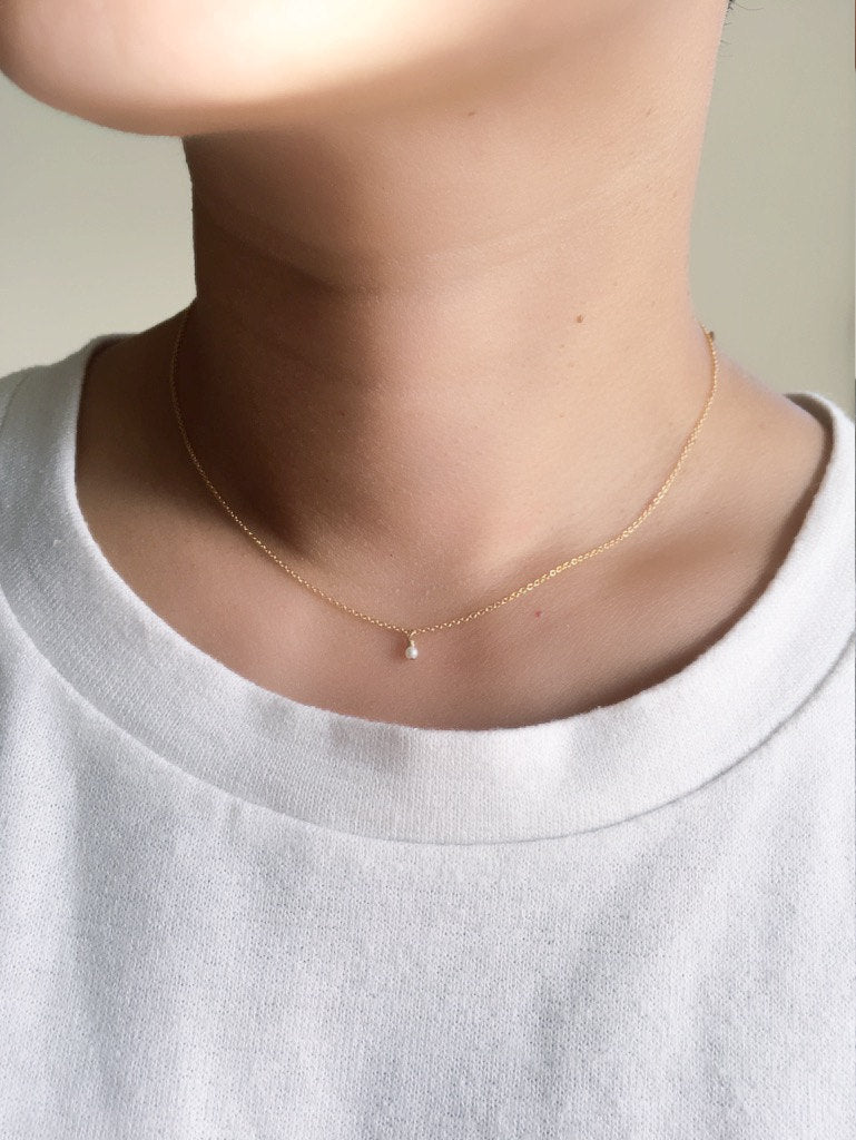 Mini wisdom necklace, mini pearl necklace, pearl solitaire necklace, small pearl necklace, dainty pearl necklace