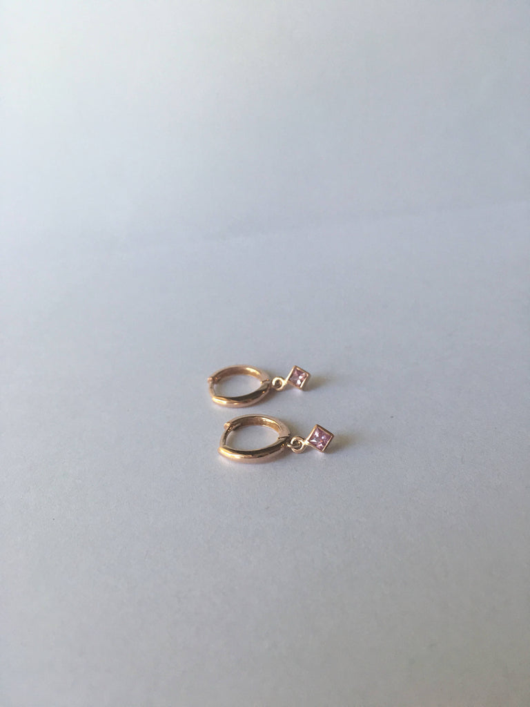 Small Princess cut pink sapphire charm hoop, small 14k gold sapphire hoop, pink sapphire hoop, hoops with bezel charms, square stone hoop