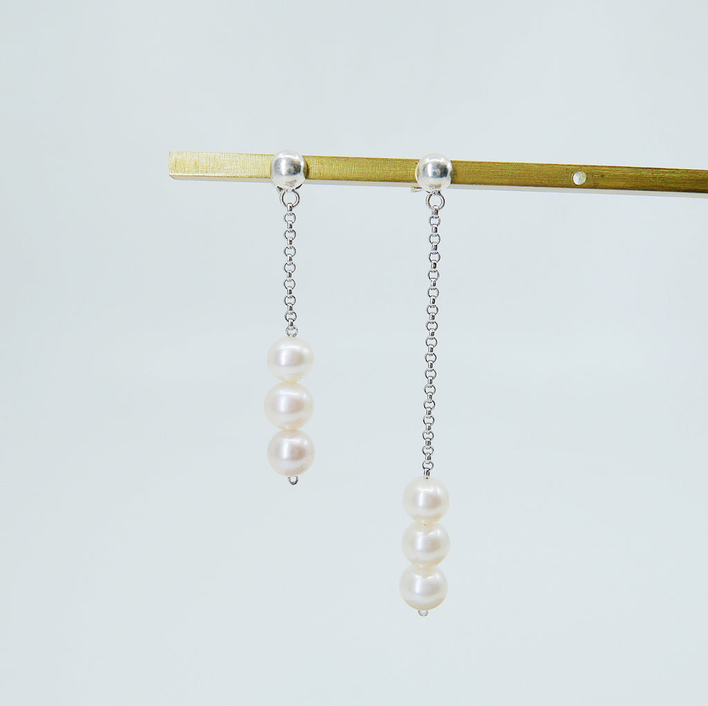Asymmetrical Pearl Trio earrings, long pearl earrings, chain earrings, sterling silver shoulder dusting chain earrings, silver pearl earring