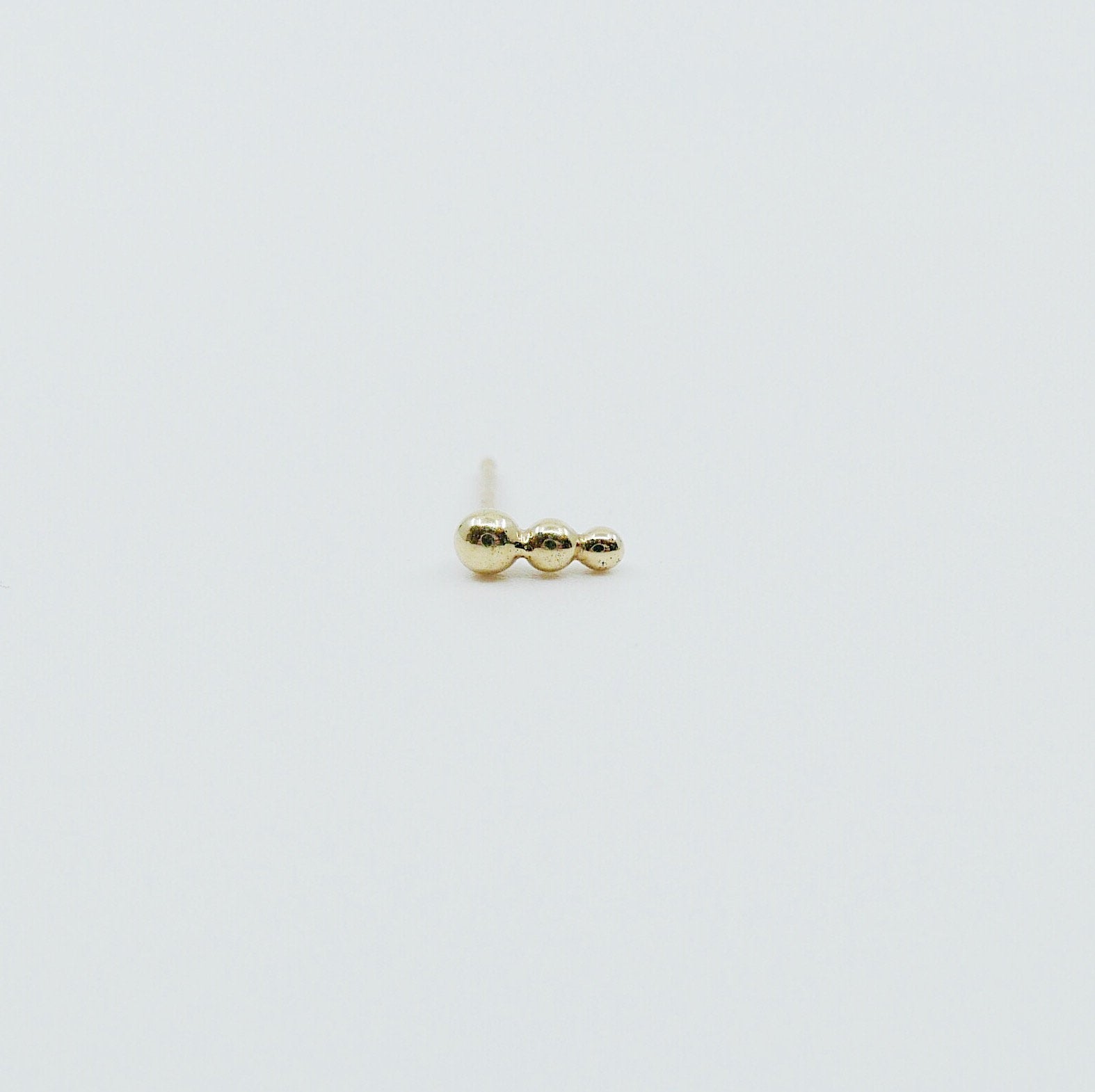 Ellipsis stud earring, ellipses, three dot earring, beaded bar earring, gold three circle earring, minimalist stud, everyday earring
