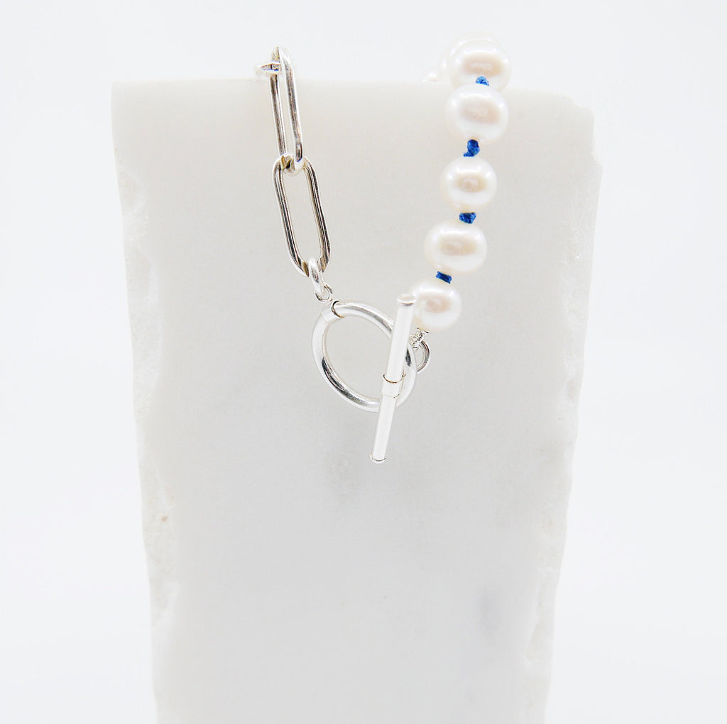 Split personality choker, pearl and chain Toggle Choker, Elongated silver oval link choker, heavy chain choker, pearl choker,