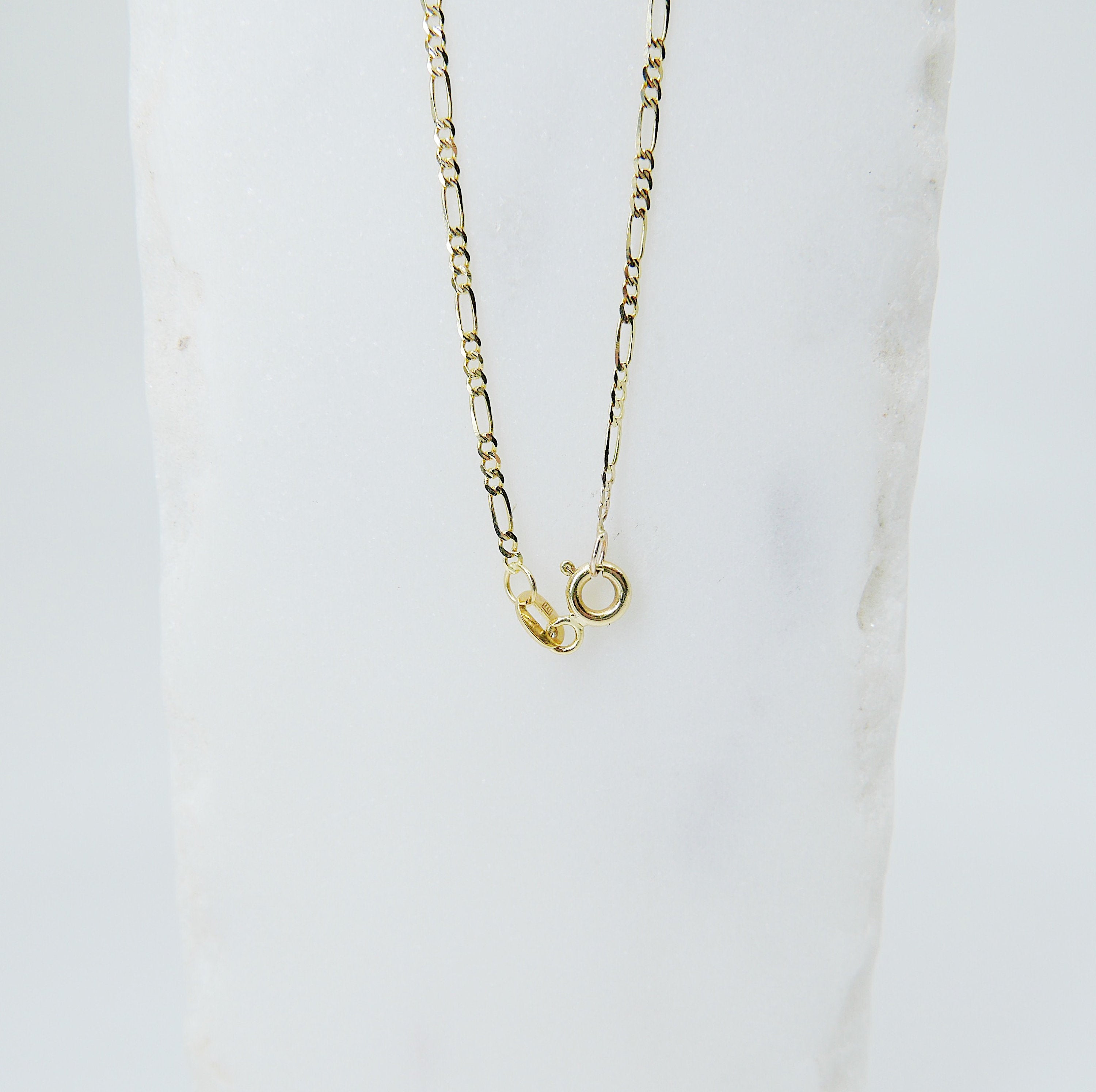 Figaro chain Choker, Cable chain choker, 14k gold chain choker, thin dainty choker, Refined and modern choker, Sleek gold chain choker