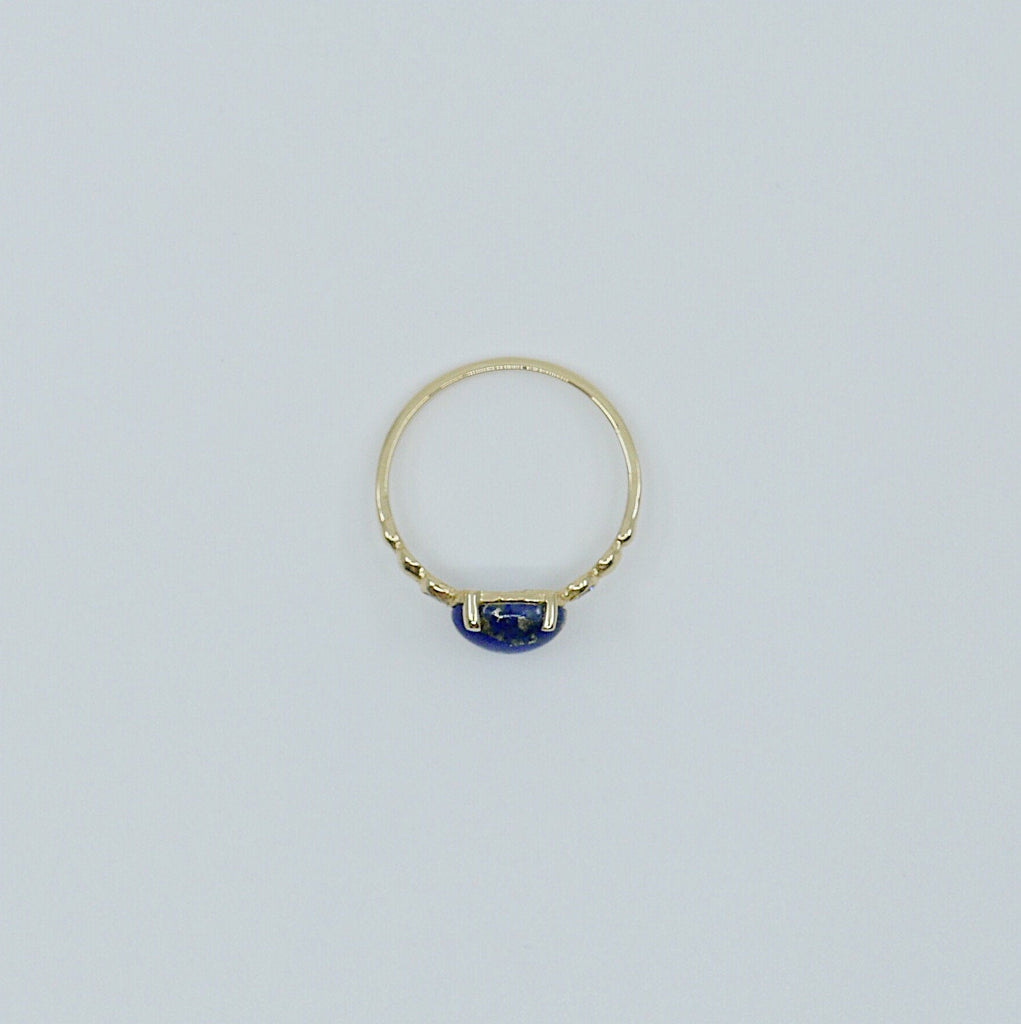 Ellipsis Oval Lapis ring, three stone ring, Lapis and diamond ring, 14k gold Lapis ring, Lapis and champagne diamond ring