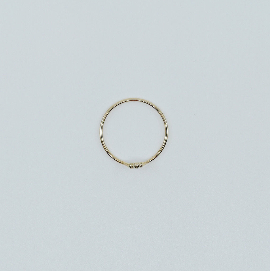 Three dot mini crown ring, three ball arc nesting  ring, Gold stacking ring, beaded hugging ring, gold bead crown ring, Three dot Arc ring