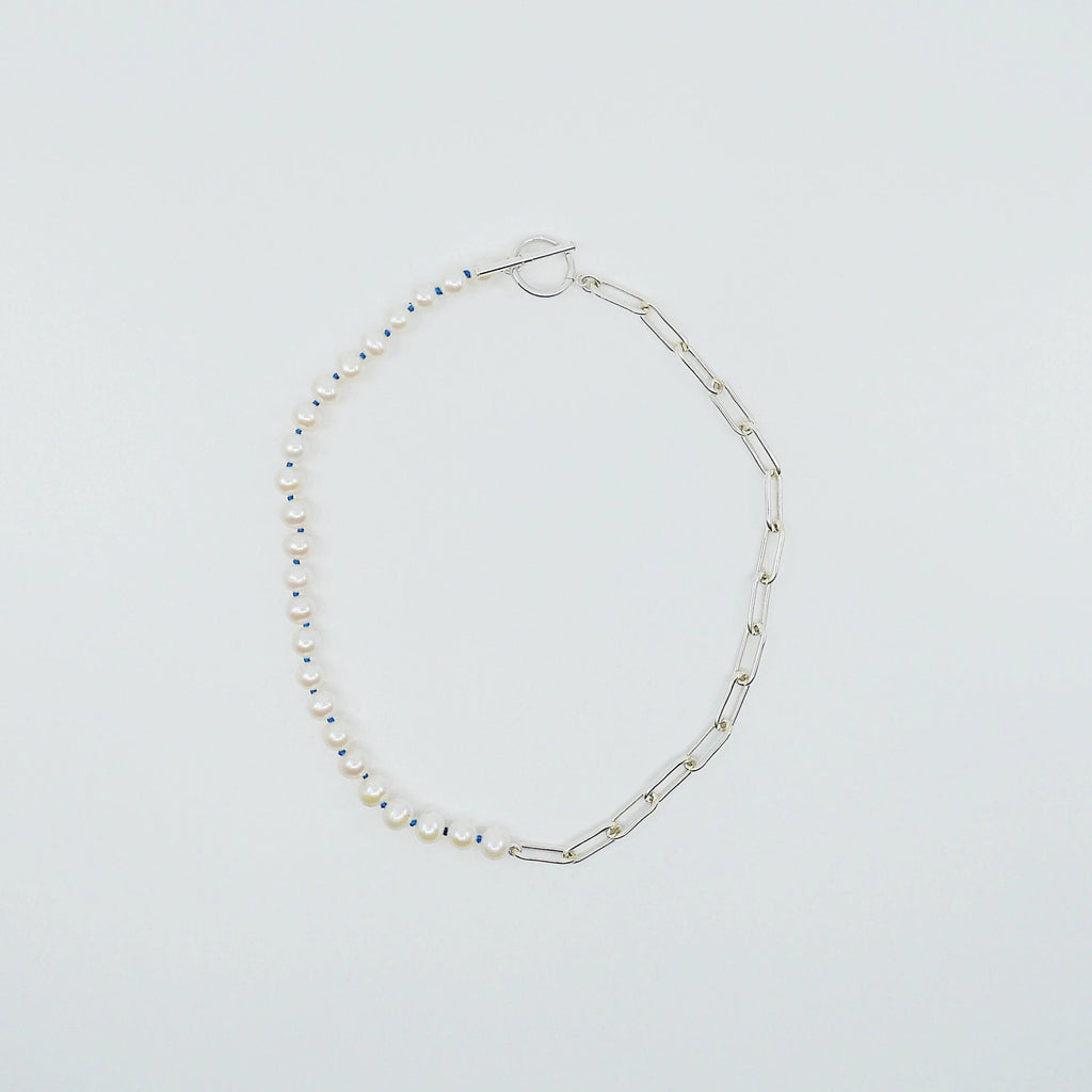 Split personality choker, pearl and chain Toggle Choker, Elongated silver oval link choker, heavy chain choker, pearl choker,