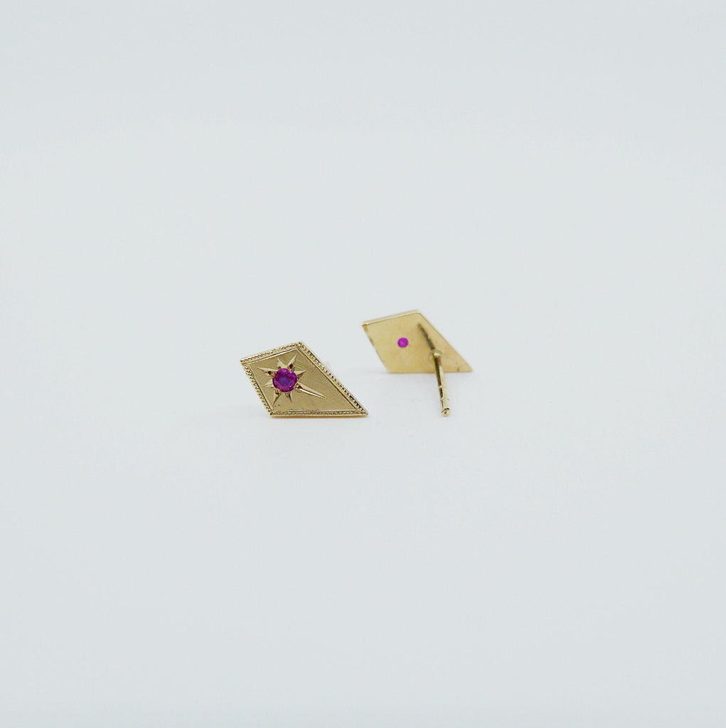 14k Diamond shape earrings, Modern kite earrings with Ruby, kite earrings, gold and ruby diamond earrings, ruby earrings, diamond shaped