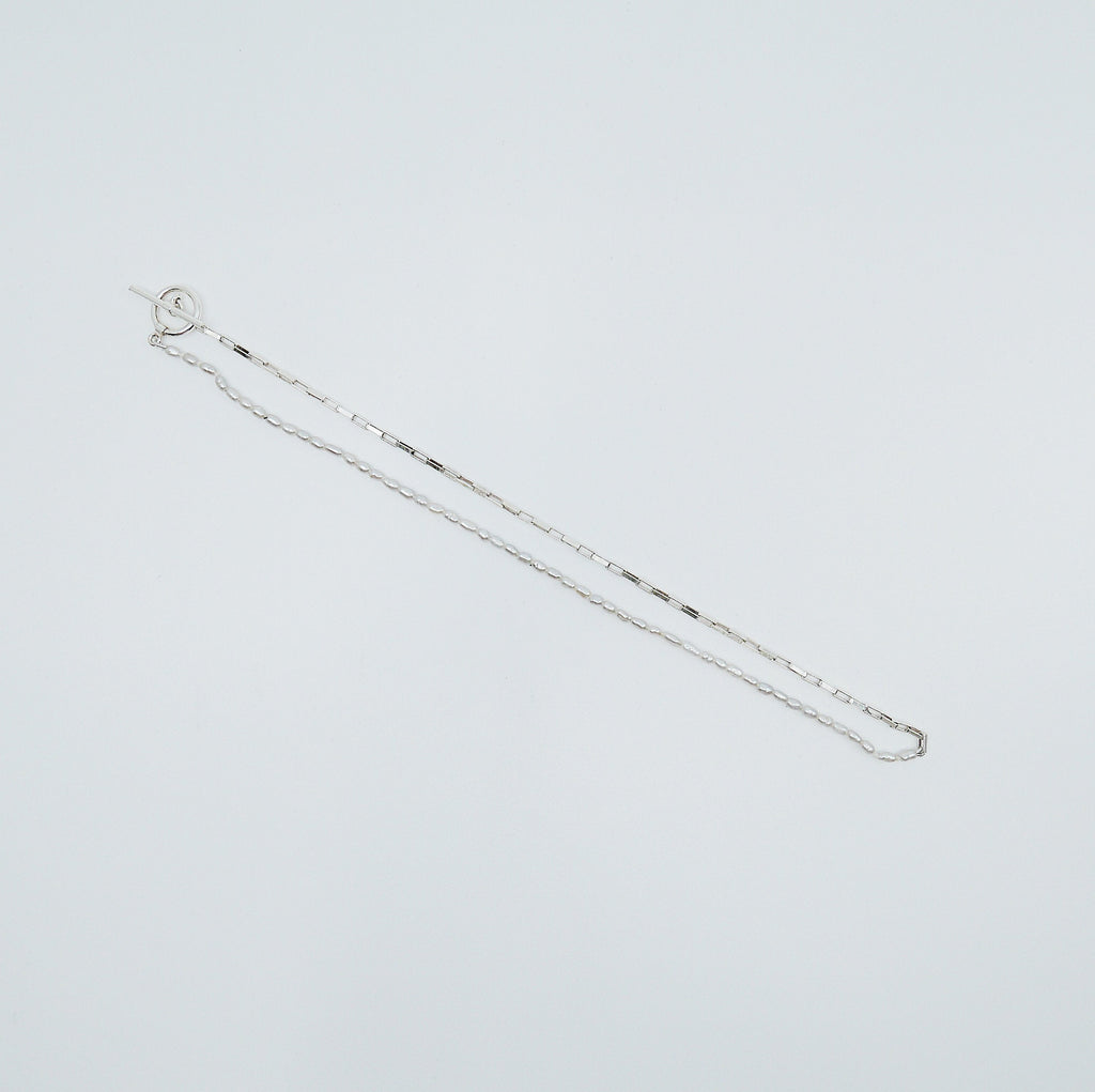 Mini Split Personality Choker, pearl and chain Toggle Choker, Elongated silver oval link choker, chain choker, pearl choker