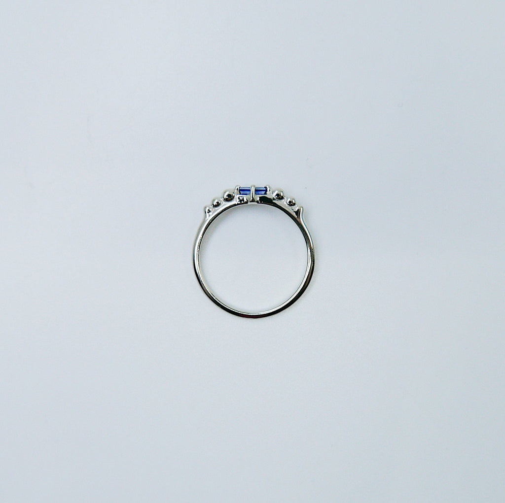 Ellipsis Baguette Sapphire Ring, baguette ring, sapphire and gold ring, 14k blue sapphire ring, blue sapphire ring, ellipsis ring
