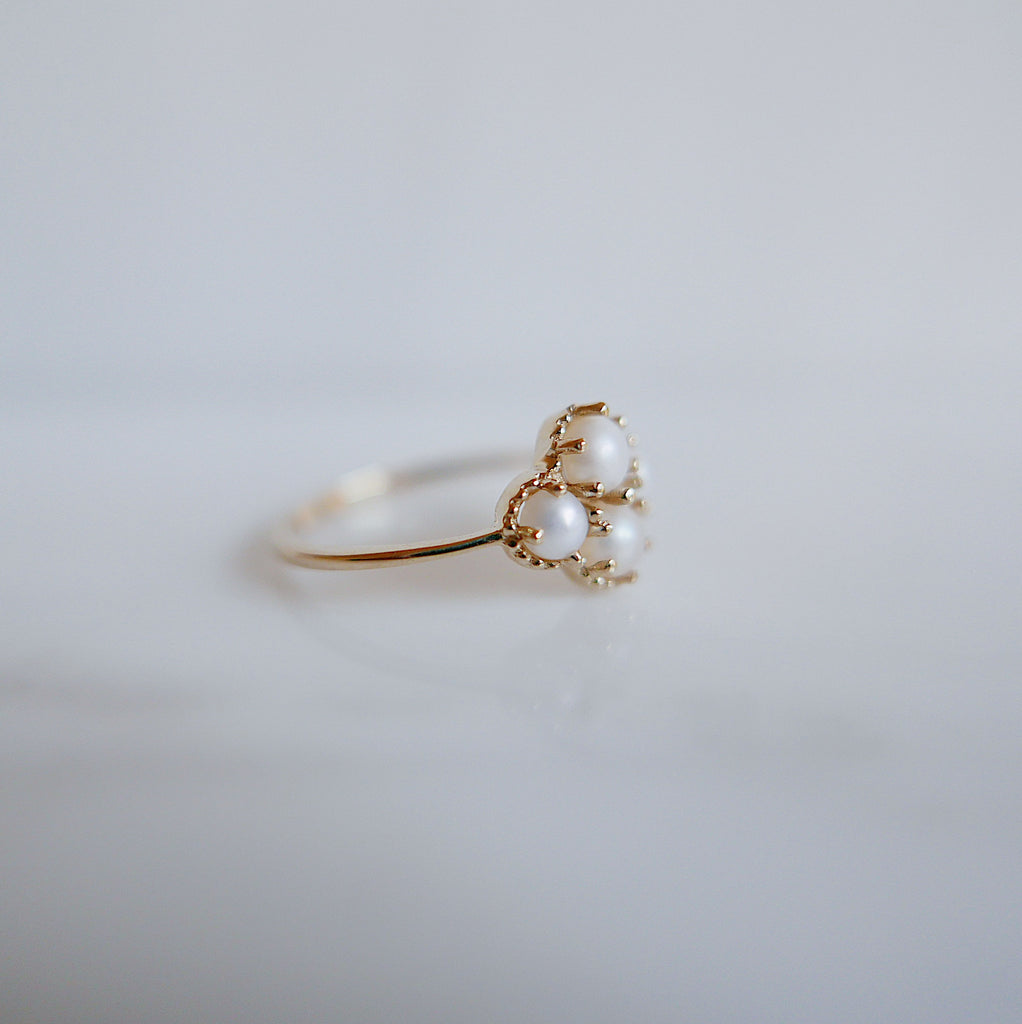 Miss Lady Pearl Ring, Pearl Stacking ring, pearl ring, Pearl cluster band, small pearl ring, gold pearl band, dainty pearl ring