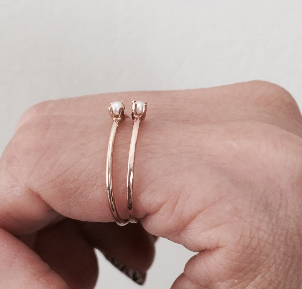 Mini Pearl Ring, Pearl Stacking ring, Single pearl ring, Pearl Solitaire band, small pearl ring, gold pearl band, dainty pearl ring