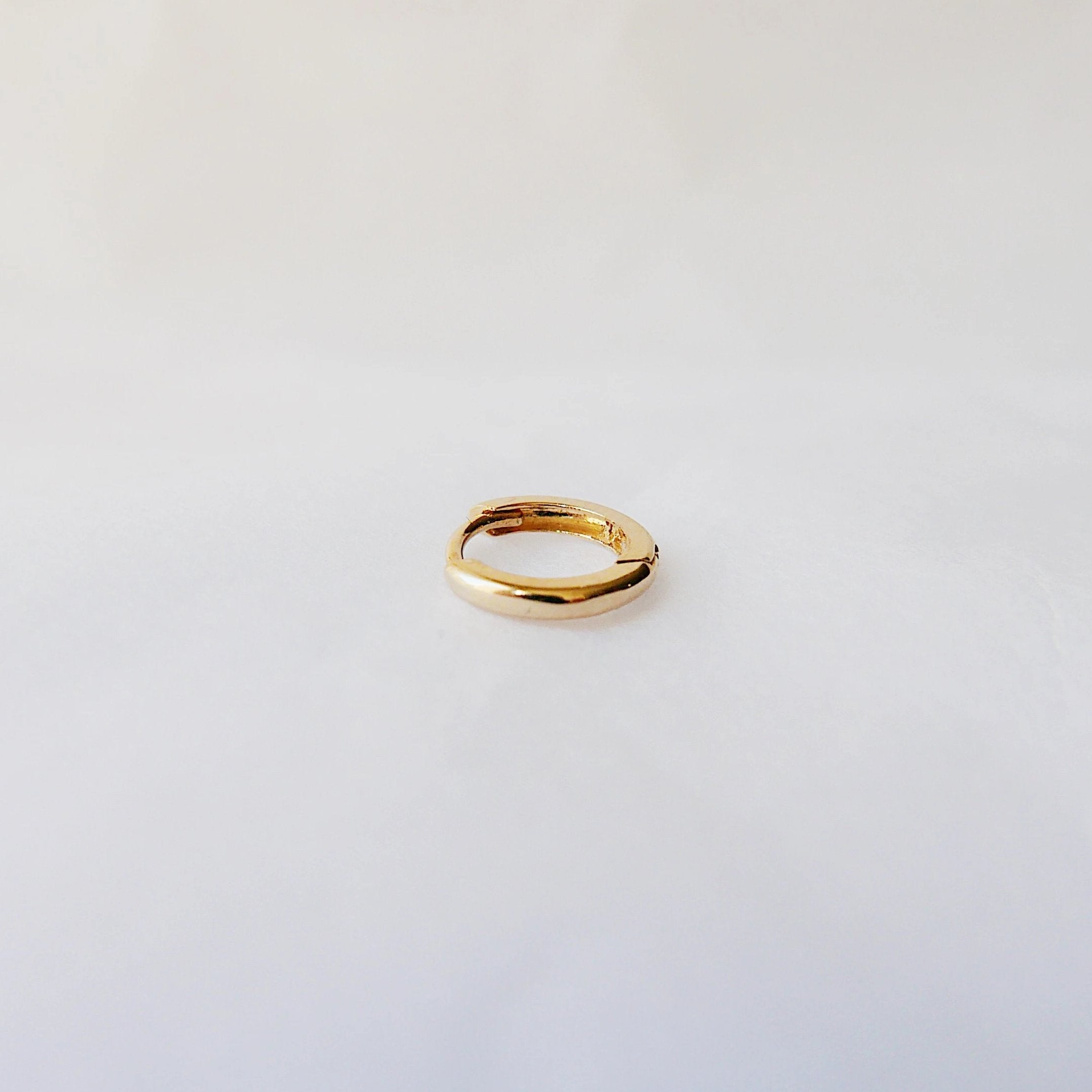 Mini hoop, Mini 14k gold hoop, small gold hoop, gold hoops, mini hoop earrings, mini hoops, small hoop earrings,huggie hoop
