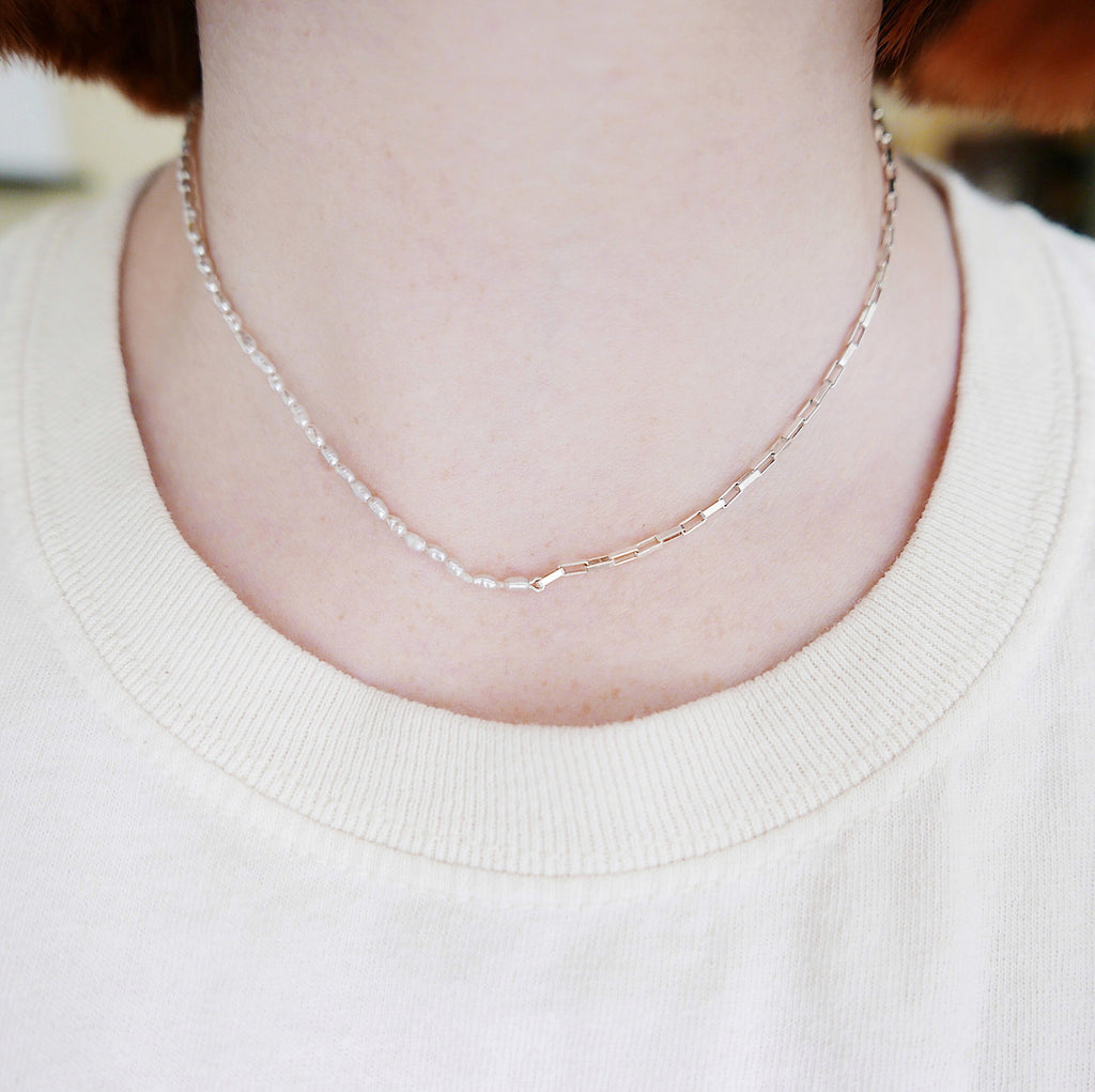 Mini Split Personality Choker, pearl and chain Toggle Choker, Elongated silver oval link choker, chain choker, pearl choker